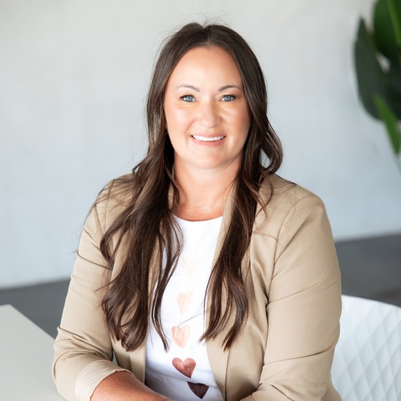 Simple and classic free-spirited style - Picture 1 of 3